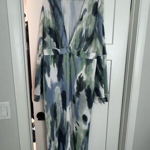 Flowy Tie-Dye Maxi Dress
